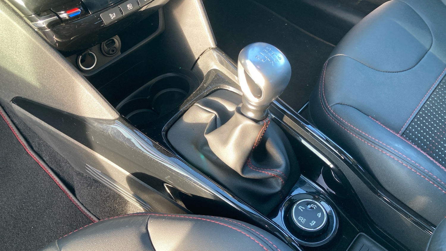 Used Peugeot 2008 2017 for sale - 76706333: Photo 13