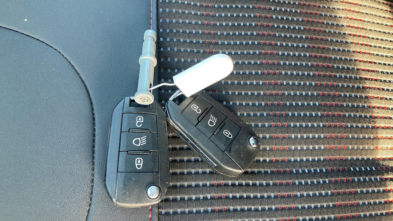 Used Peugeot 2008 2017 for sale - 76706333: Photo 20