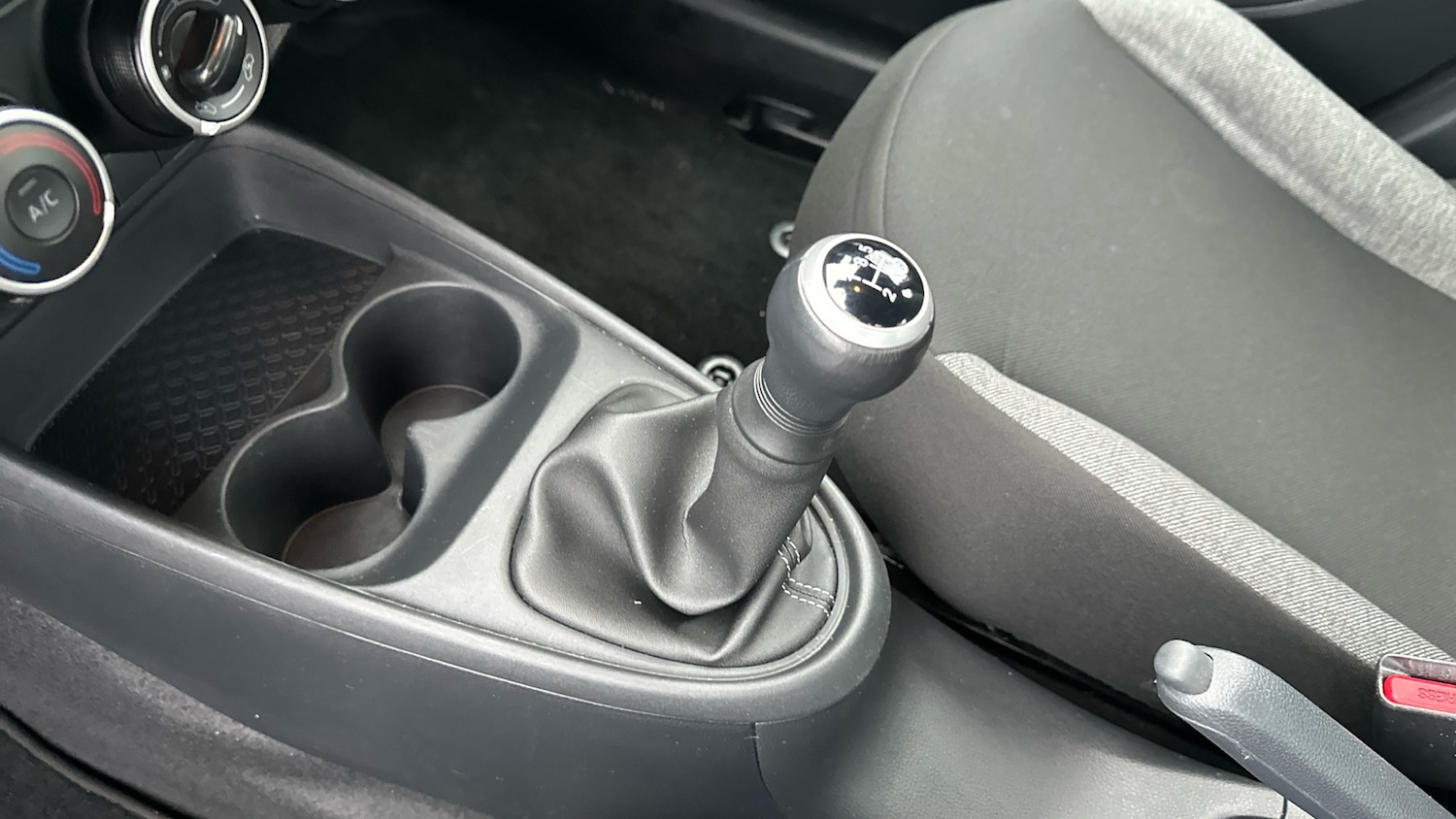 Used Toyota Aygo X 2024 for sale - 76946744: Photo 13