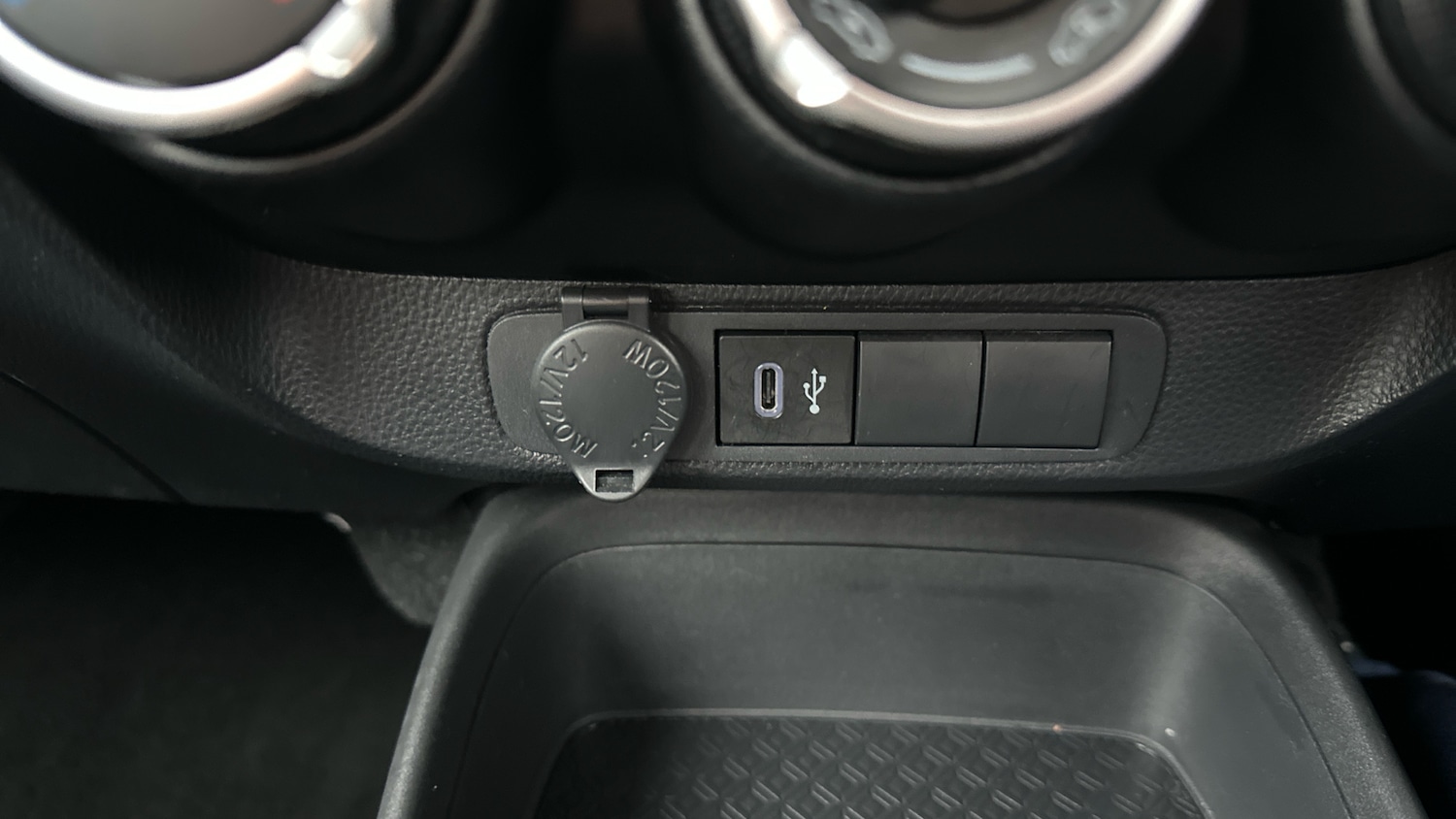 Used Toyota Aygo X 2024 for sale - 76946744: Photo 29