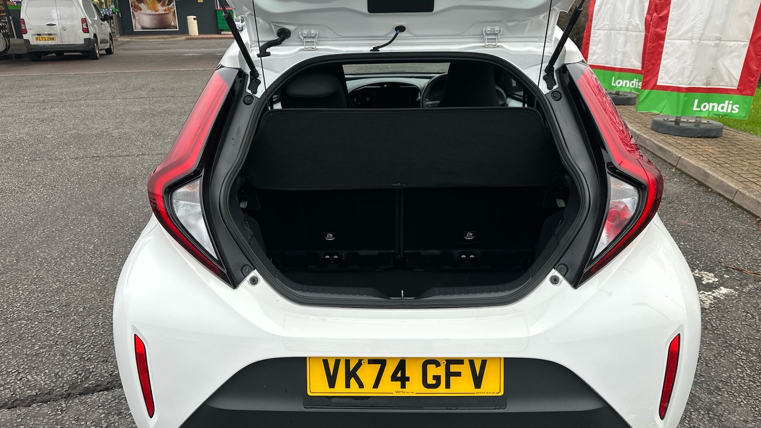 Used Toyota Aygo X 2024 for sale - 76946744: Photo 4