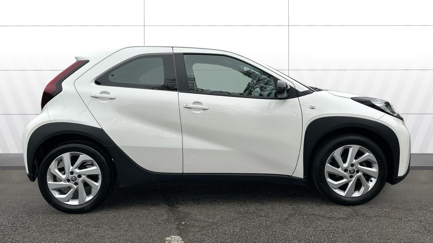 Used Toyota Aygo X 2024 for sale - 76946744: Photo 5