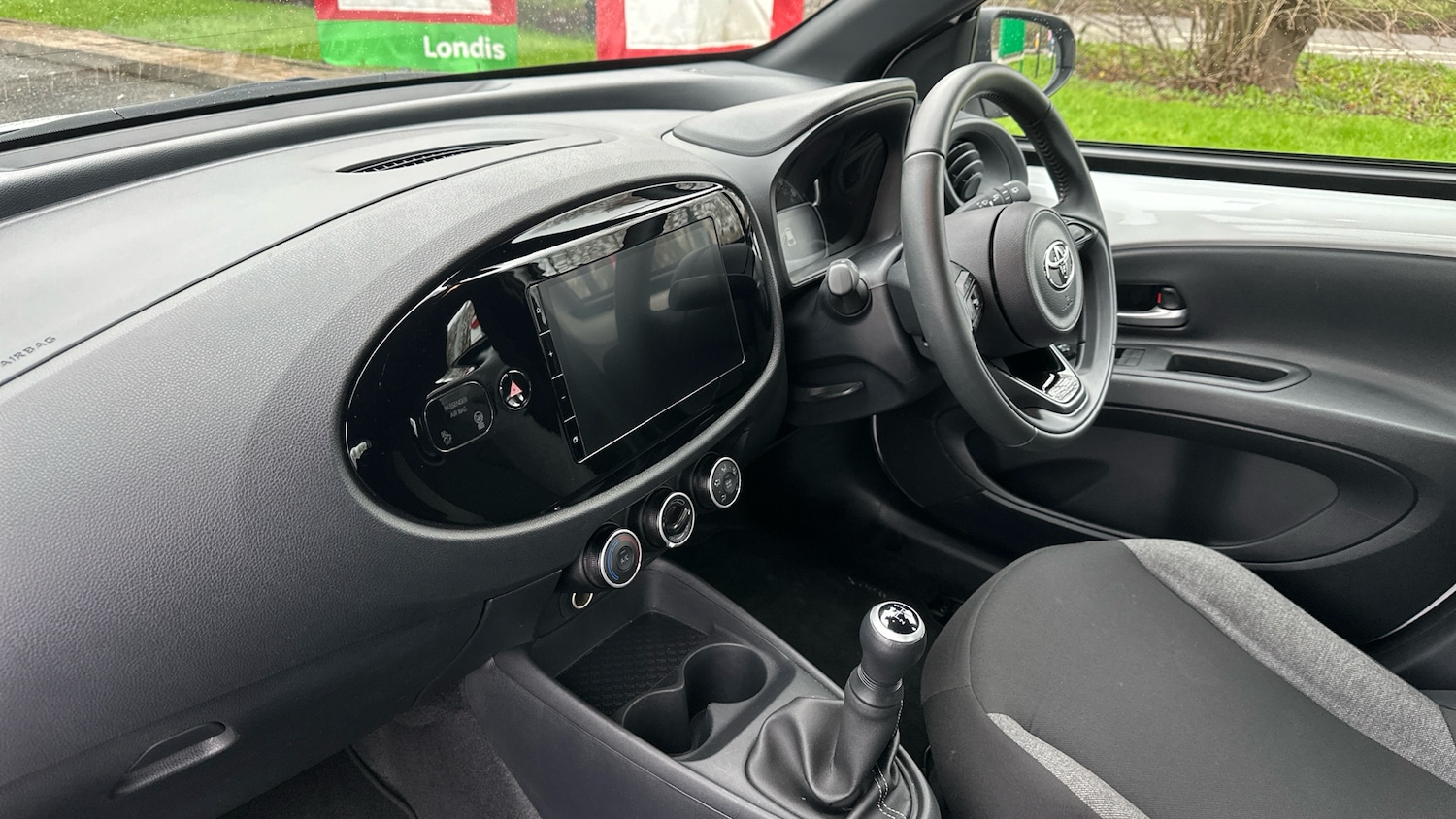 Used Toyota Aygo X 2024 for sale - 76946744: Photo 9
