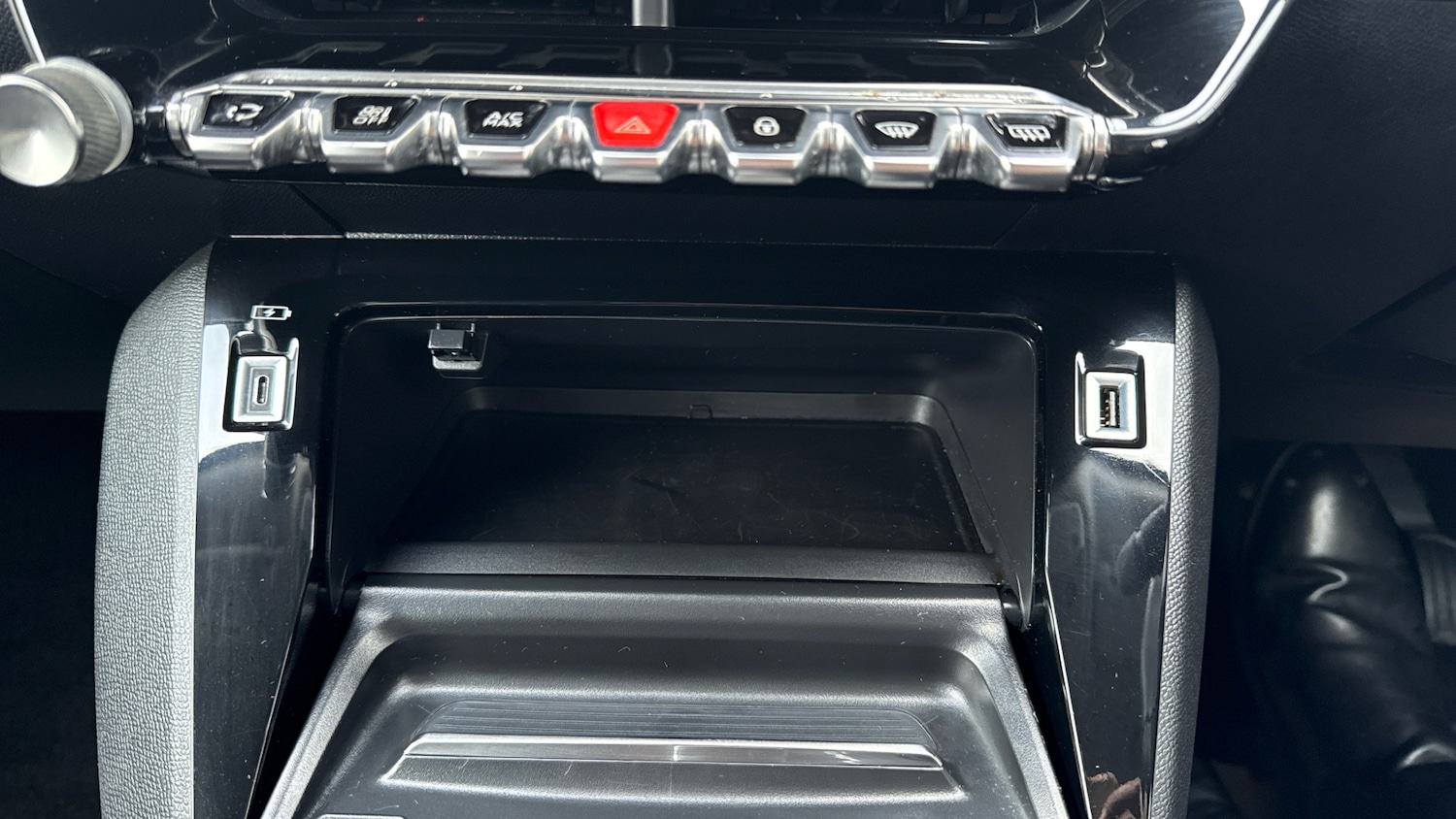 Used Peugeot 2008 2022 for sale - 77446119: Photo 35