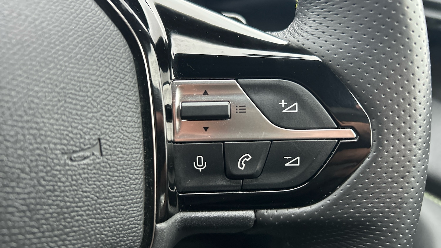 Used Peugeot 308 2022 for sale - 77274778: Photo 28