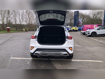 Used Kia XCeed 2021 for sale - 77248535: Photo