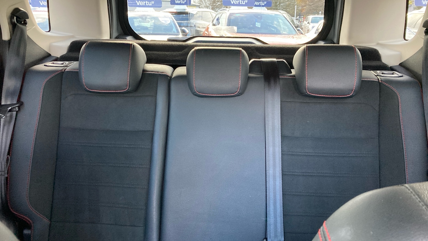 Used Ford Ecosport 2020 for sale - 76627839: Photo 15