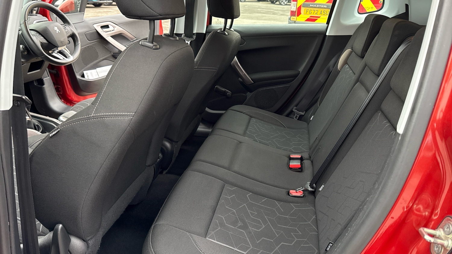 Used Peugeot 2008 2015 for sale - 76403140: Photo 16