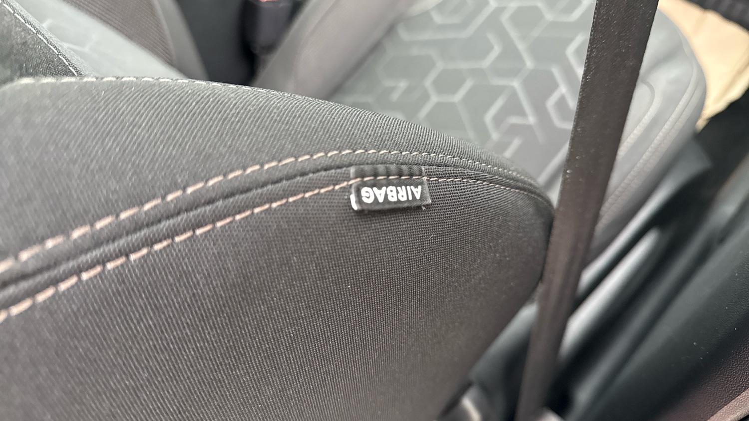 Used Peugeot 2008 2015 for sale - 76403140: Photo 30