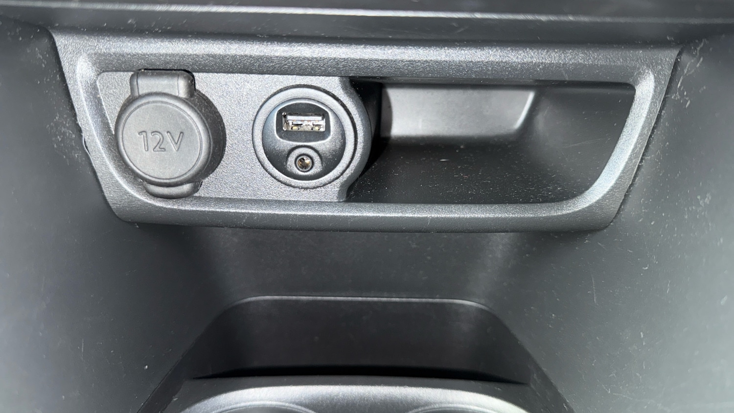 Used Peugeot 2008 2015 for sale - 76403140: Photo 33