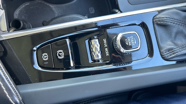 Used Volvo XC60 2018 for sale - 76089967: Photo 28