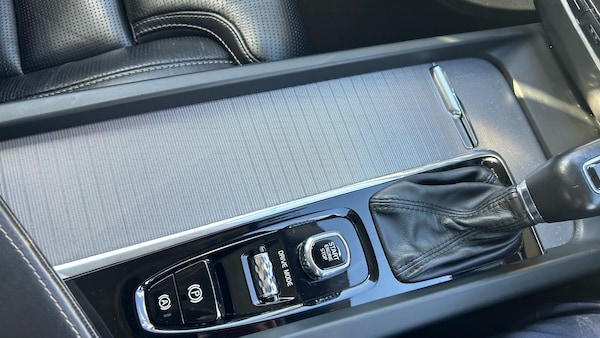 Used Volvo XC60 2018 for sale - 76089967: Photo 29
