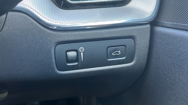 Used Volvo XC60 2018 for sale - 76089967: Photo 32