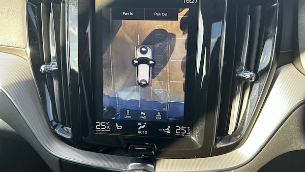 Used Volvo XC60 2018 for sale - 76089967: Photo 40