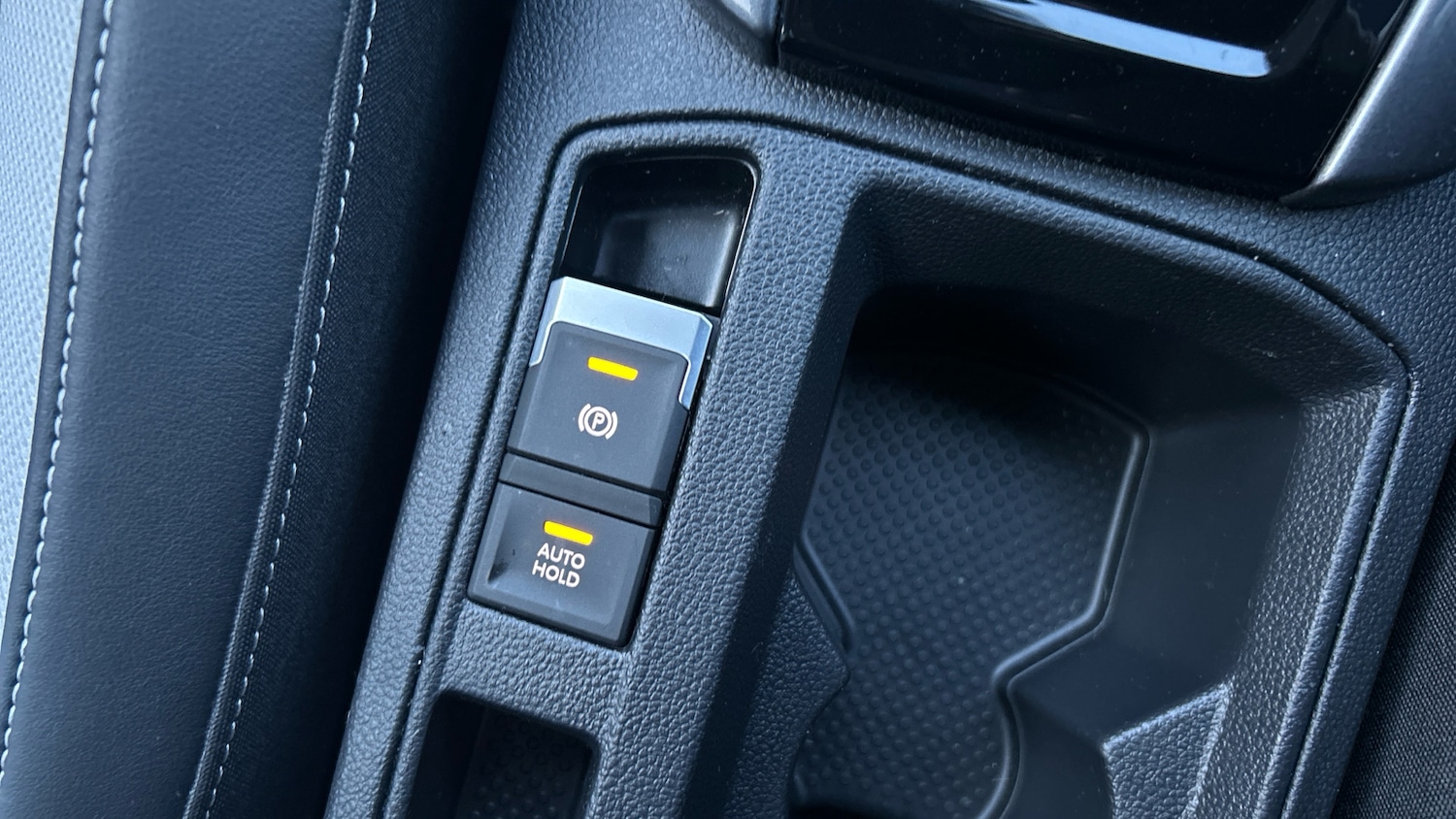 Used Volkswagen T-Roc 2023 for sale - 77746518: Photo 32