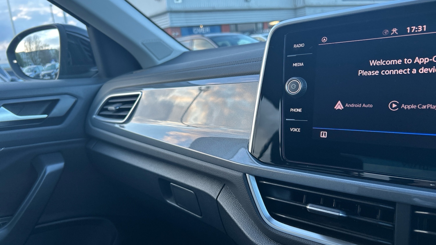 Used Volkswagen T-Roc 2023 for sale - 77746518: Photo 33