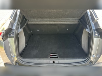 Used Peugeot 2008 2023 for sale - 78938483: Photo