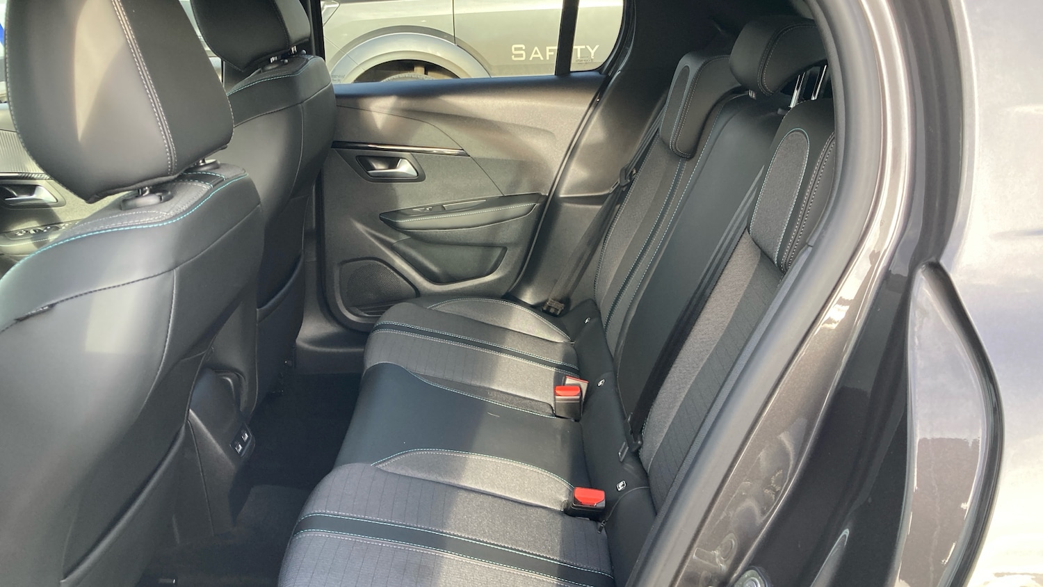 Used Peugeot 208 2021 for sale - 76649536: Photo 16