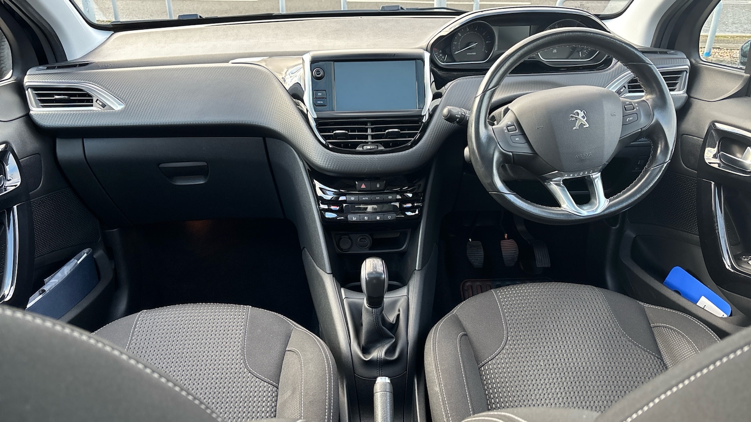 Used Peugeot 208 2019 for sale - 77247237: Photo 10