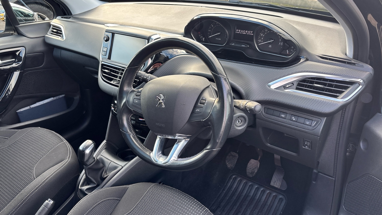 Used Peugeot 208 2019 for sale - 77247237: Photo 11