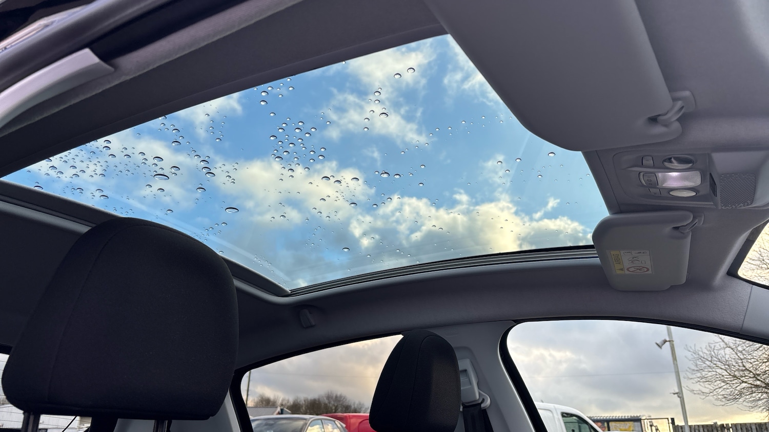 Used Peugeot 208 2019 for sale - 77247237: Photo 28