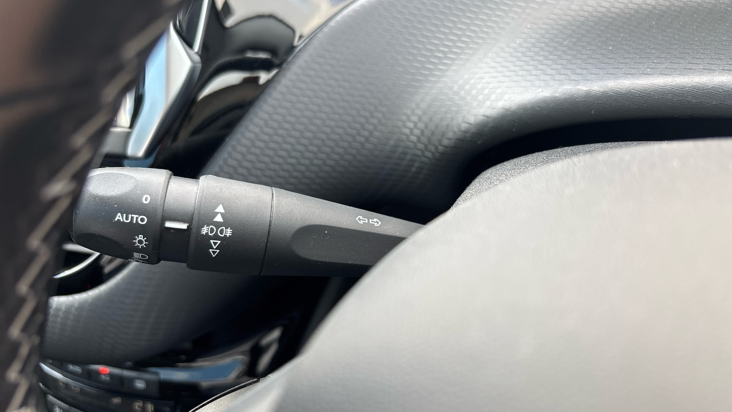 Used Peugeot 208 2019 for sale - 77247237: Photo 33