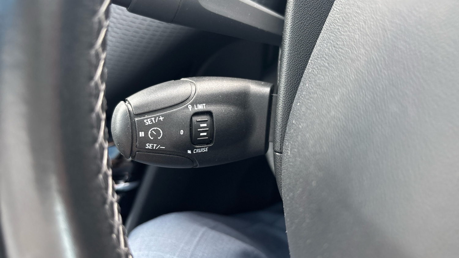 Used Peugeot 208 2019 for sale - 77247237: Photo 35