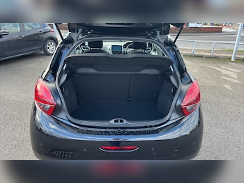 Used Peugeot 208 2019 for sale - 77247237: Photo