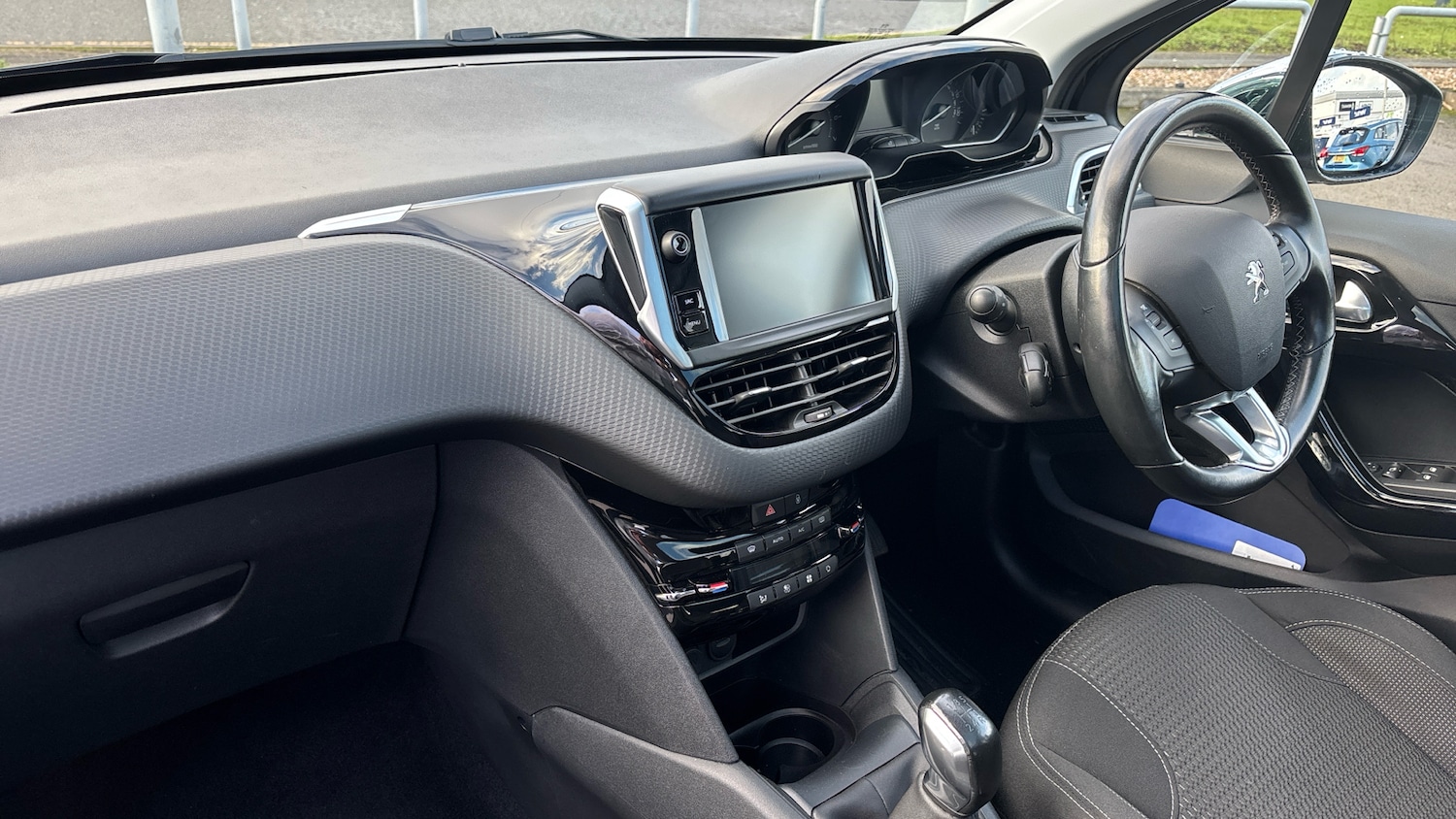 Used Peugeot 208 2019 for sale - 77247237: Photo 9