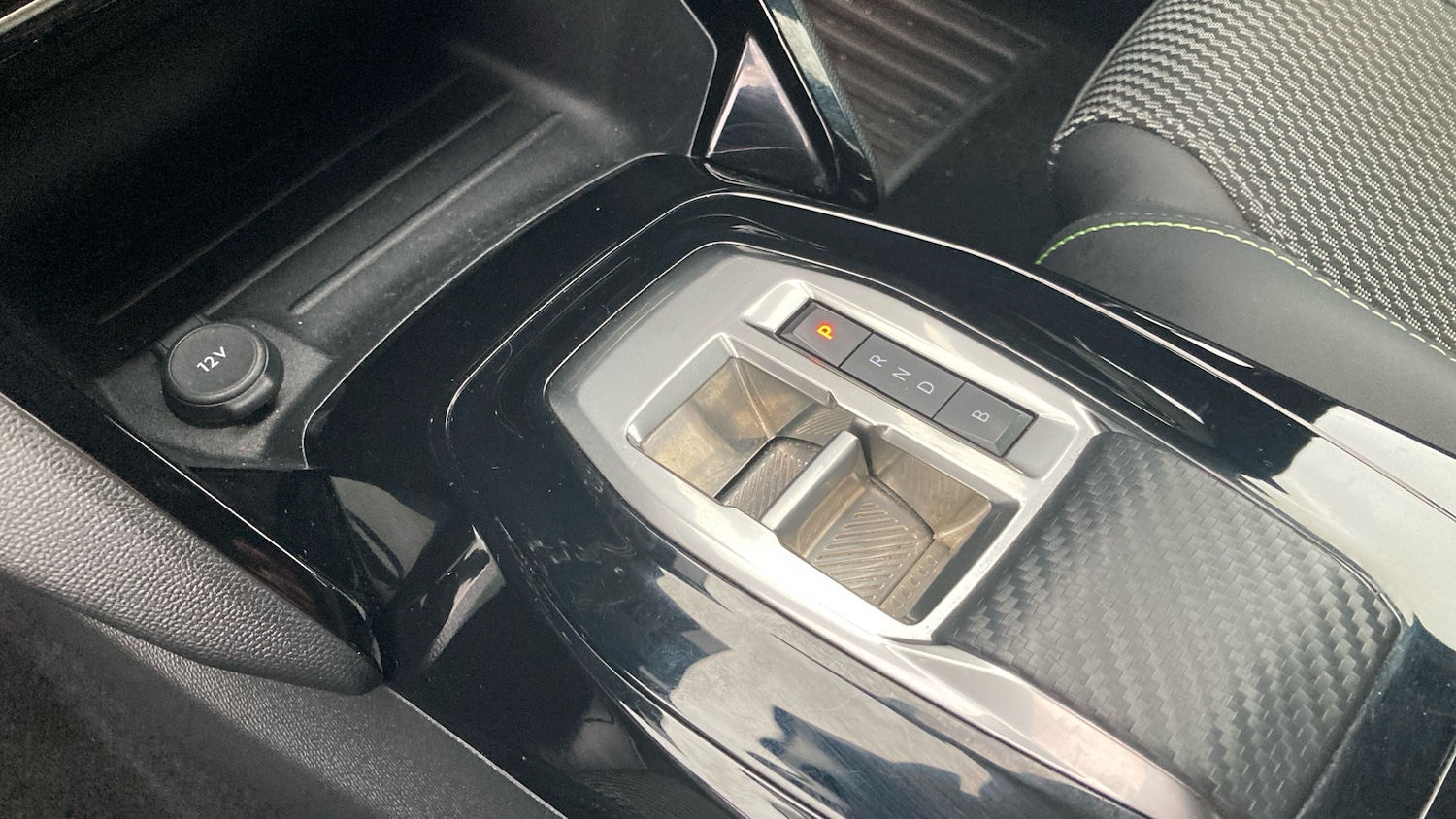 Used Peugeot 2008 2024 for sale - 76652226: Photo 13