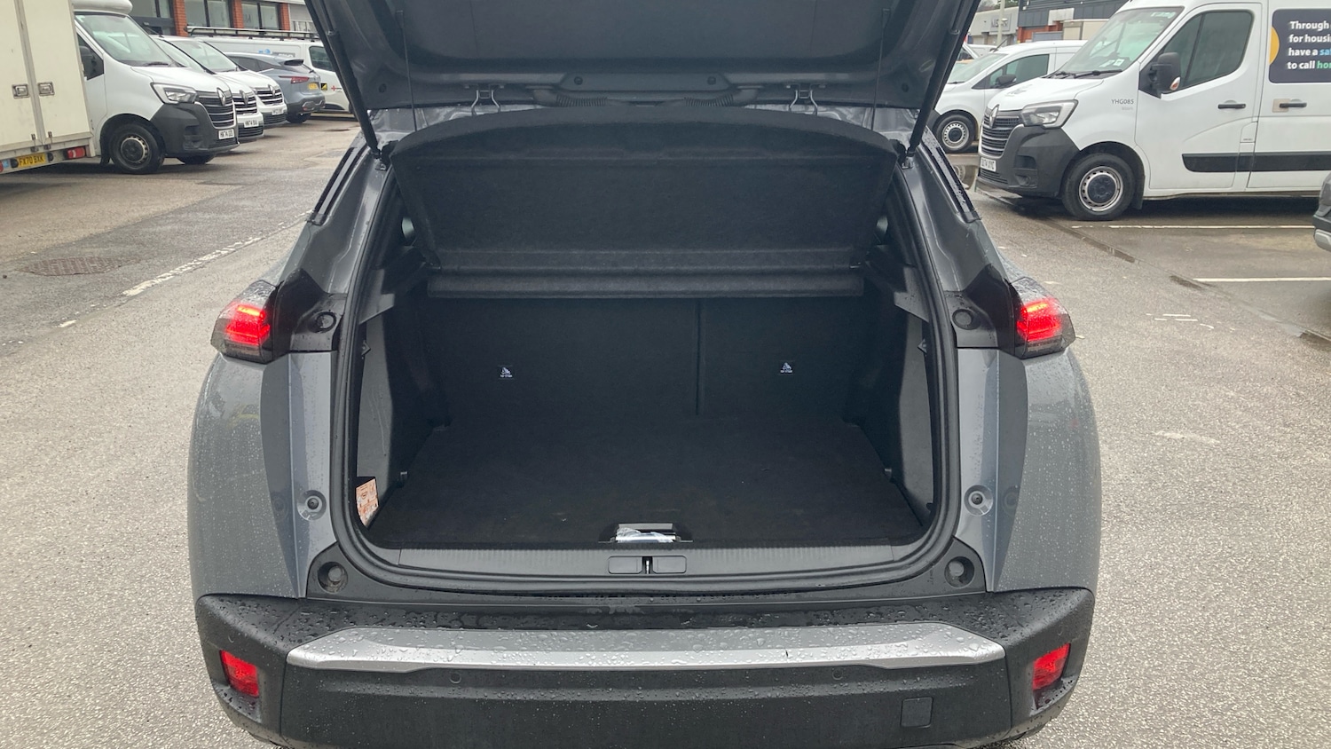 Used Peugeot 2008 2024 for sale - 76652226: Photo 4