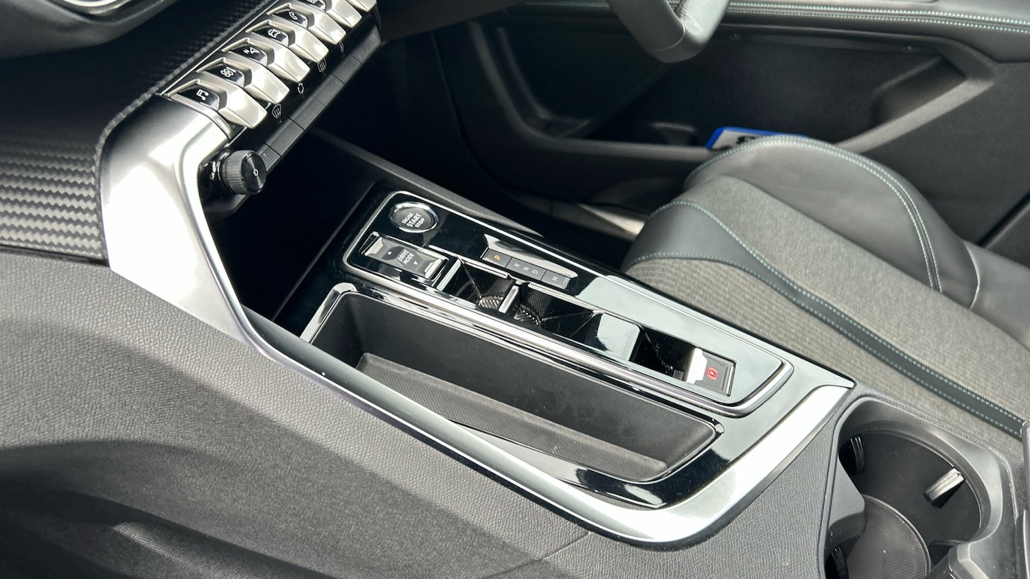 Used Peugeot 5008 2023 for sale - 76639596: Photo 13