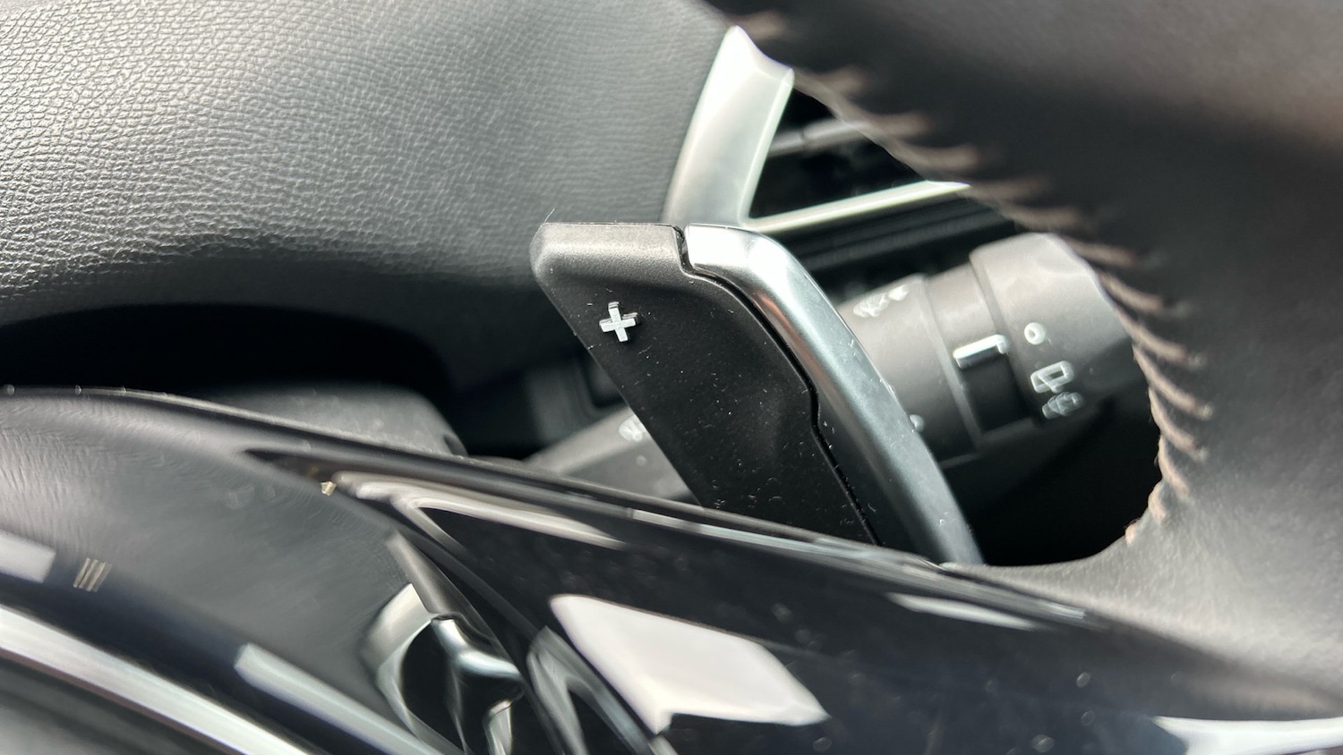 Used Peugeot 5008 2023 for sale - 76639596: Photo 28