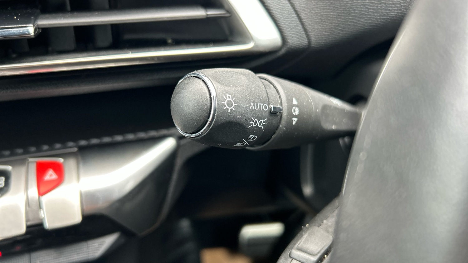 Used Peugeot 5008 2023 for sale - 76639596: Photo 30