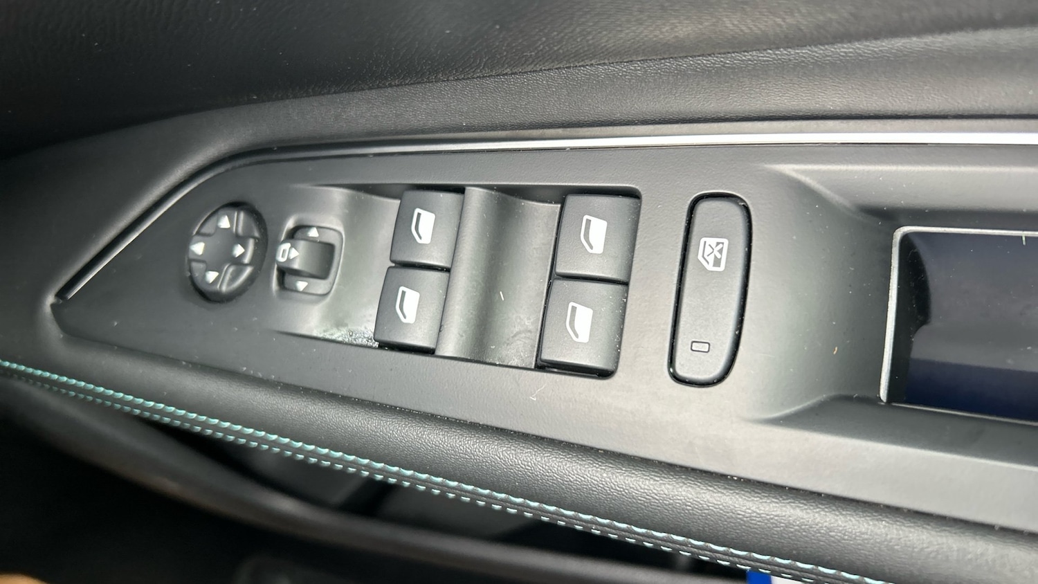 Used Peugeot 5008 2023 for sale - 76639596: Photo 34