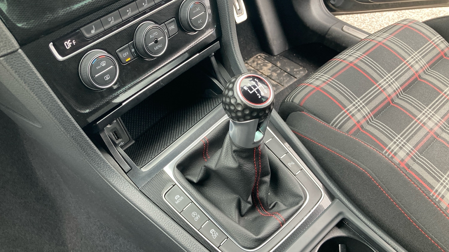 Used Volkswagen Golf 2016 for sale - 76273609: Photo 13