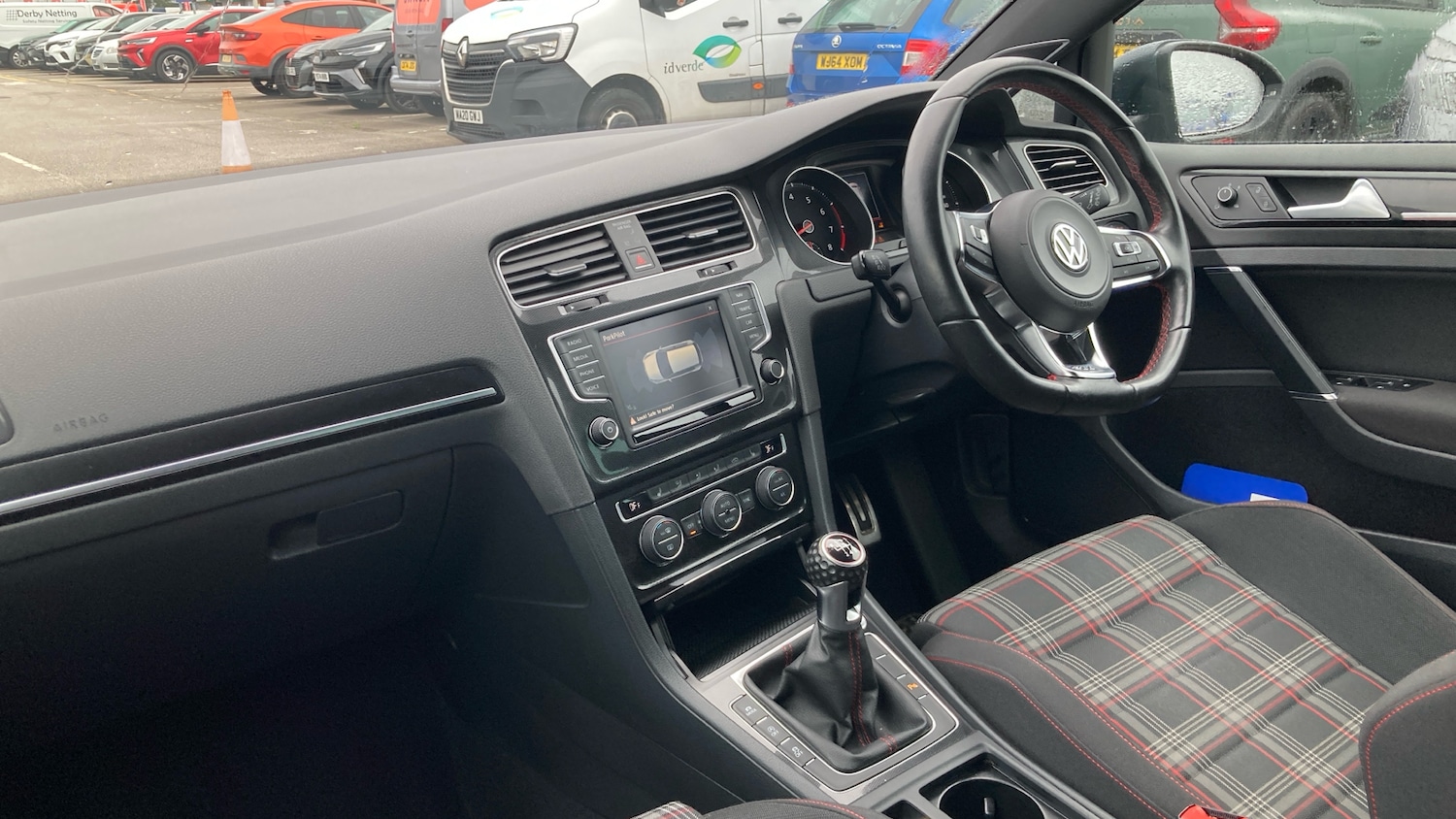 Used Volkswagen Golf 2016 for sale - 76273609: Photo 27
