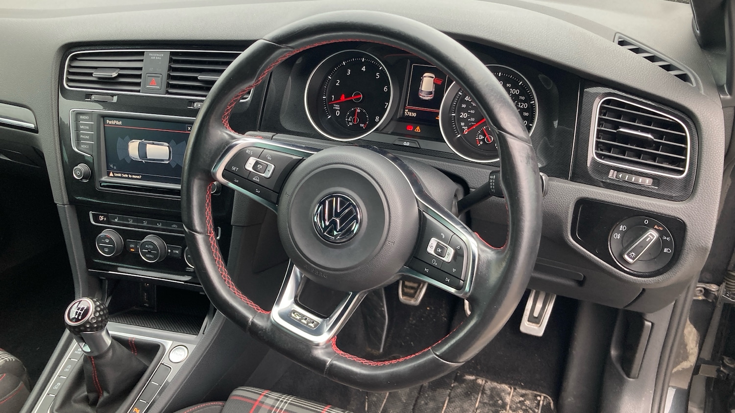 Used Volkswagen Golf 2016 for sale - 76273609: Photo 32