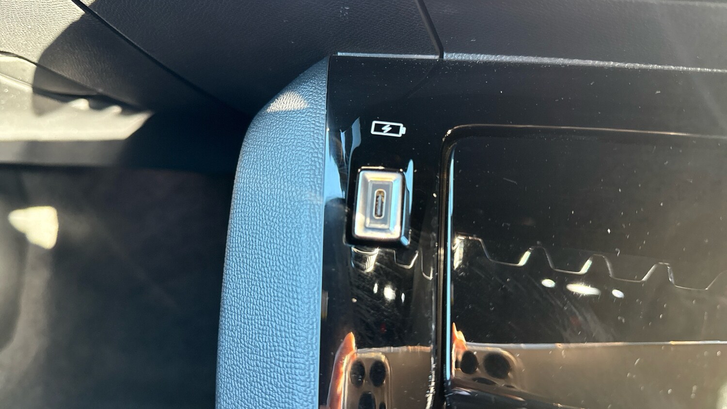 Used Peugeot 2008 2023 for sale - 75921663: Photo 34