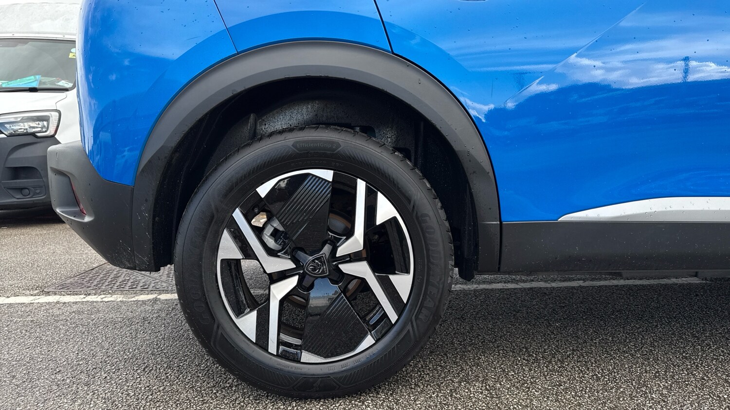 Used Peugeot 2008 2023 for sale - 75921663: Photo 7