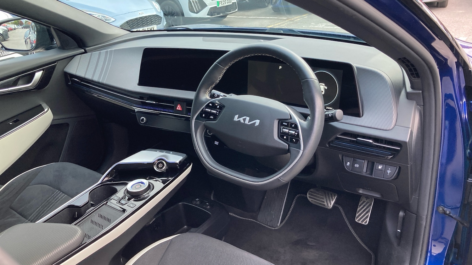Used Kia EV6 2022 for sale - 76329865: Photo 11