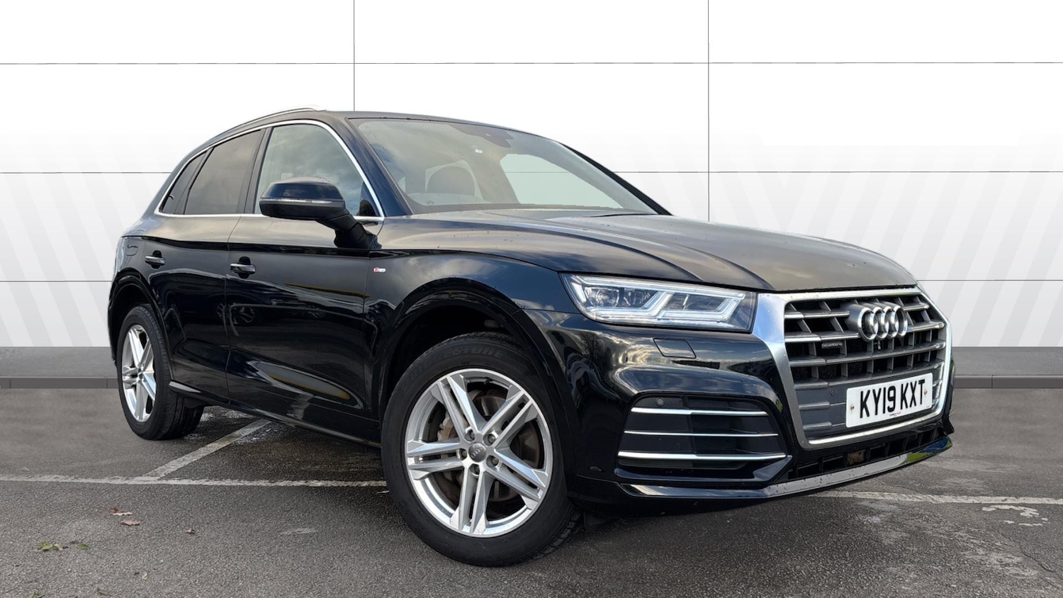 Used Audi Q5 2019 for sale - 77195639: Photo 1