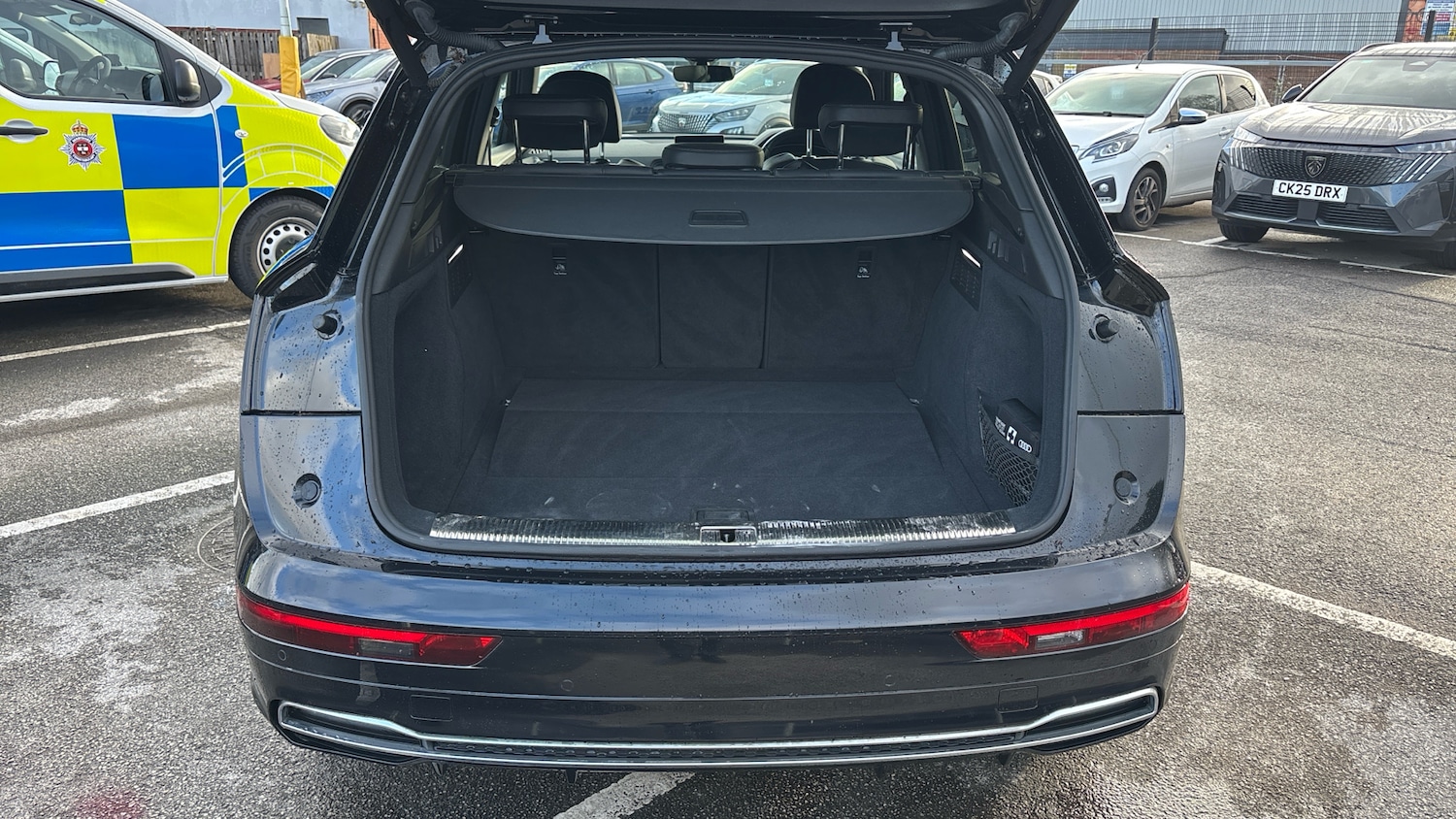 Used Audi Q5 2019 for sale - 77195639: Photo 4