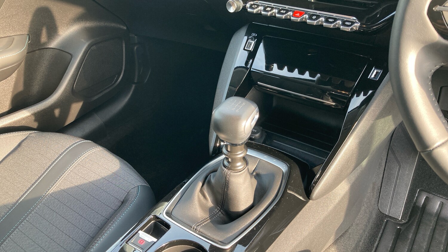 Used Peugeot 208 2023 for sale - 76146468: Photo 13