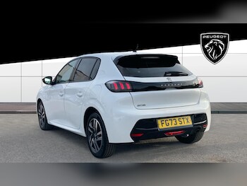Used Peugeot 208 2023 for sale - 76146468: Photo 2