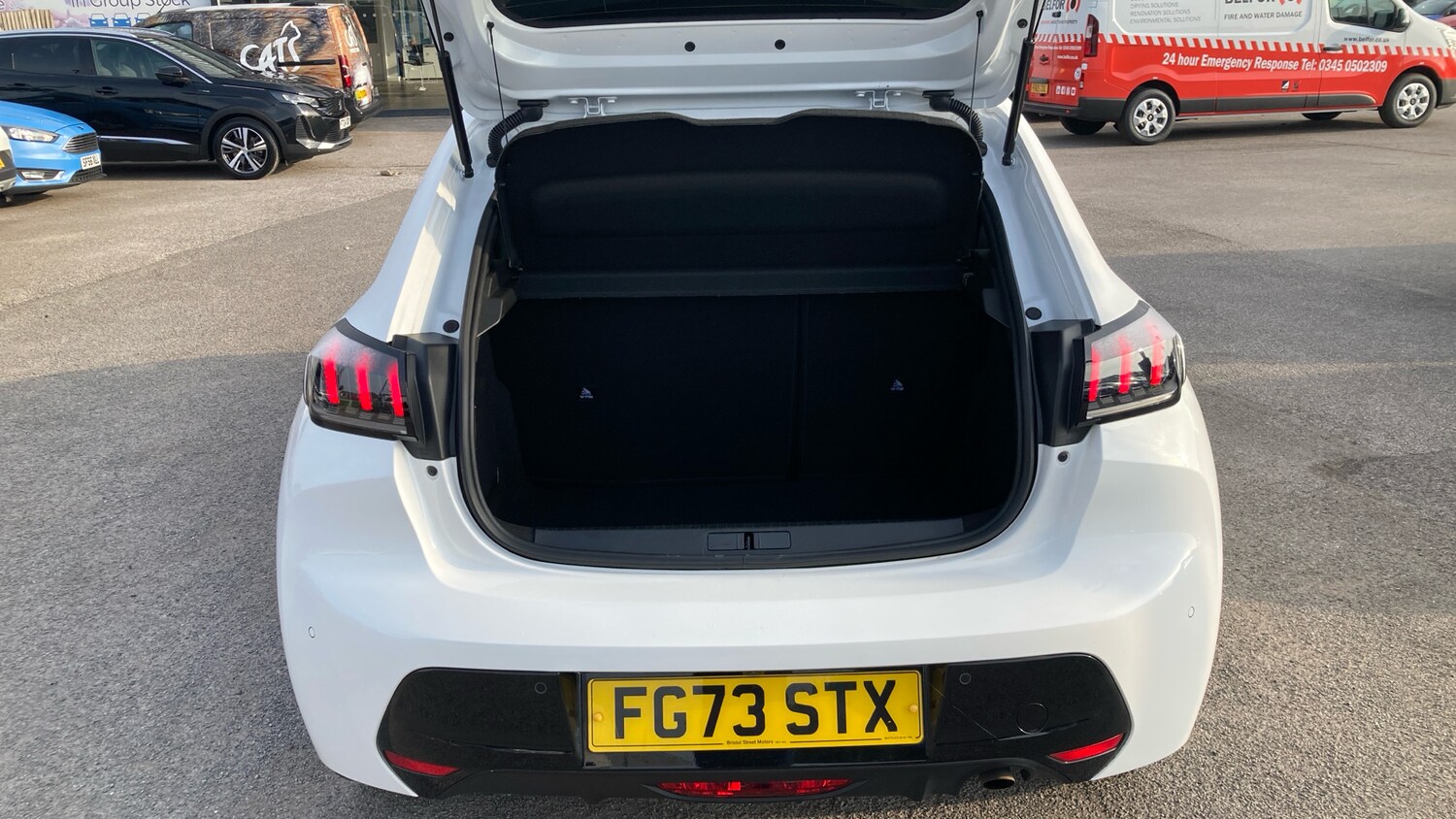 Used Peugeot 208 2023 for sale - 76146468: Photo 4