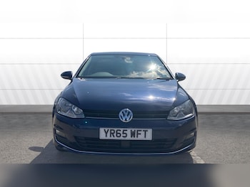 Used Volkswagen Golf 2015 for sale - 79330136: Photo