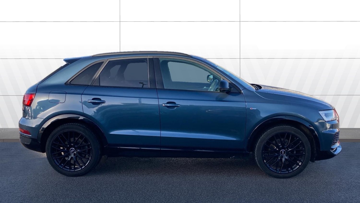 Used Audi Q3 2018 for sale - 76835269: Photo 5