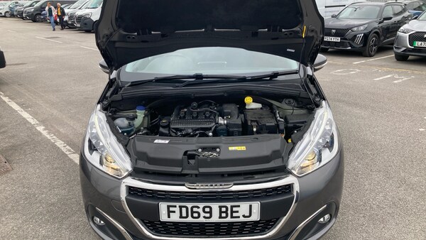 Used Peugeot 208 2019 for sale - 76067421: Photo 8