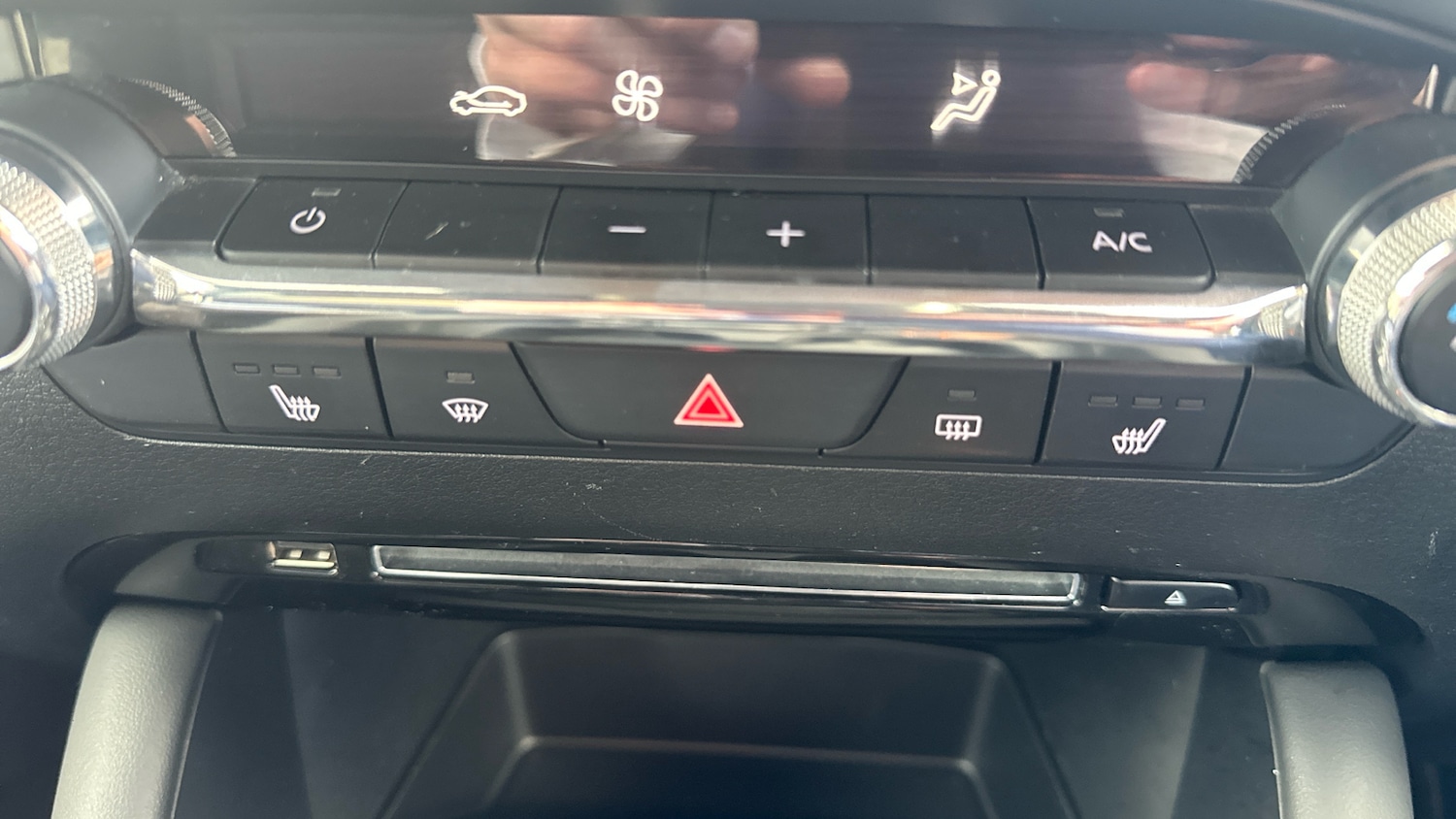 Used Mazda Mazda3 2020 for sale - 76392218: Photo 28